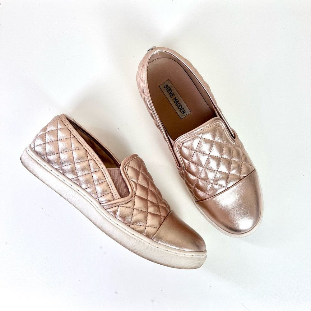 Steve Madden Zaander Pink Rose Gold Shiny Faux Leather Slip On Loafers